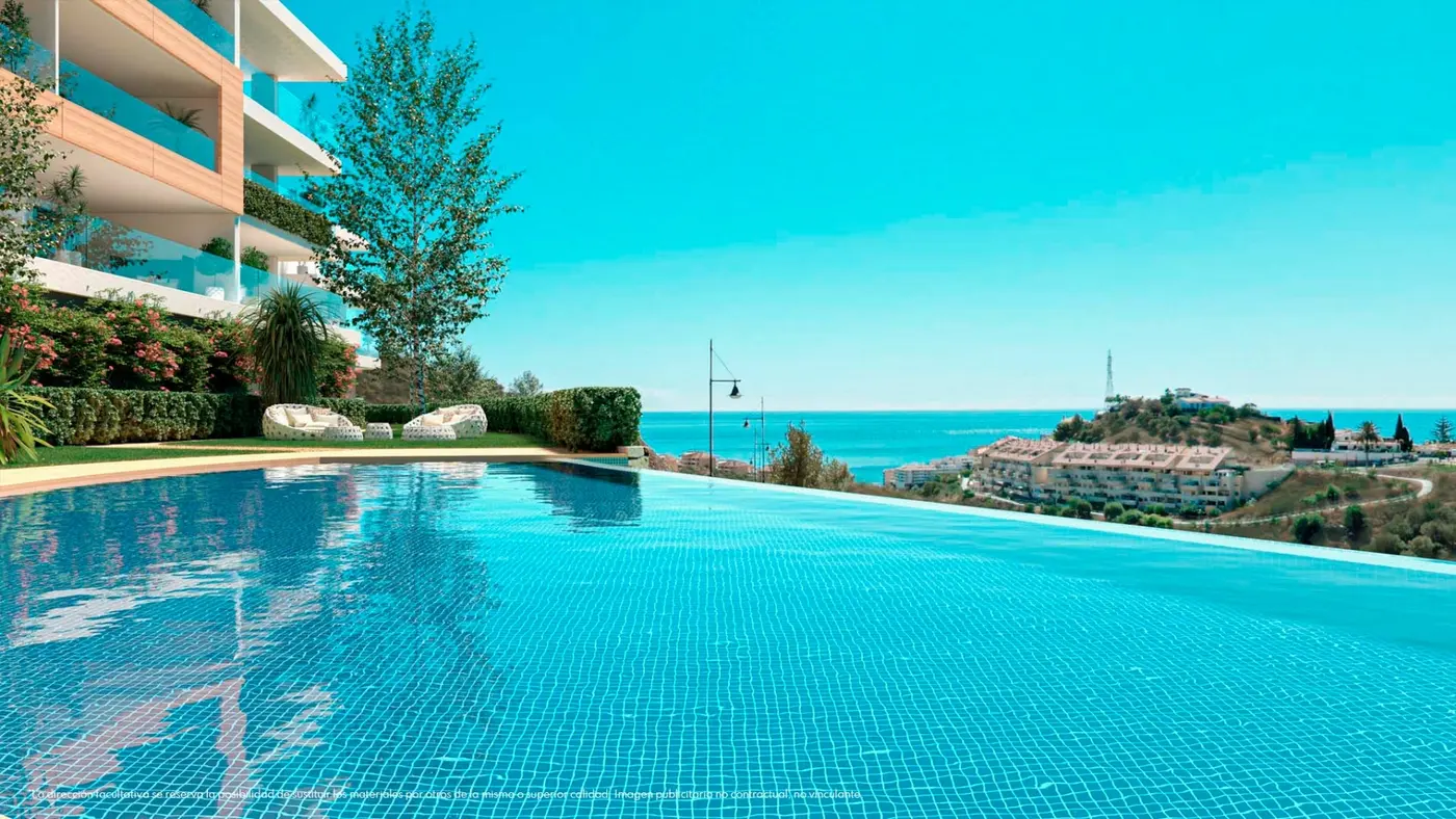 L5 · Piscina con vistas al mar